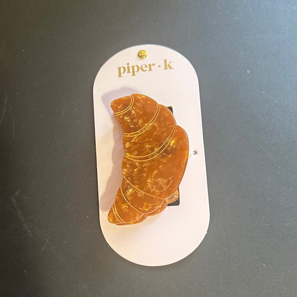 Piper K croissant hair claw clip - Picture 1 of 2